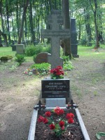 Atjaunotā Jurija Gaļiča-Gončarenko kapa vieta